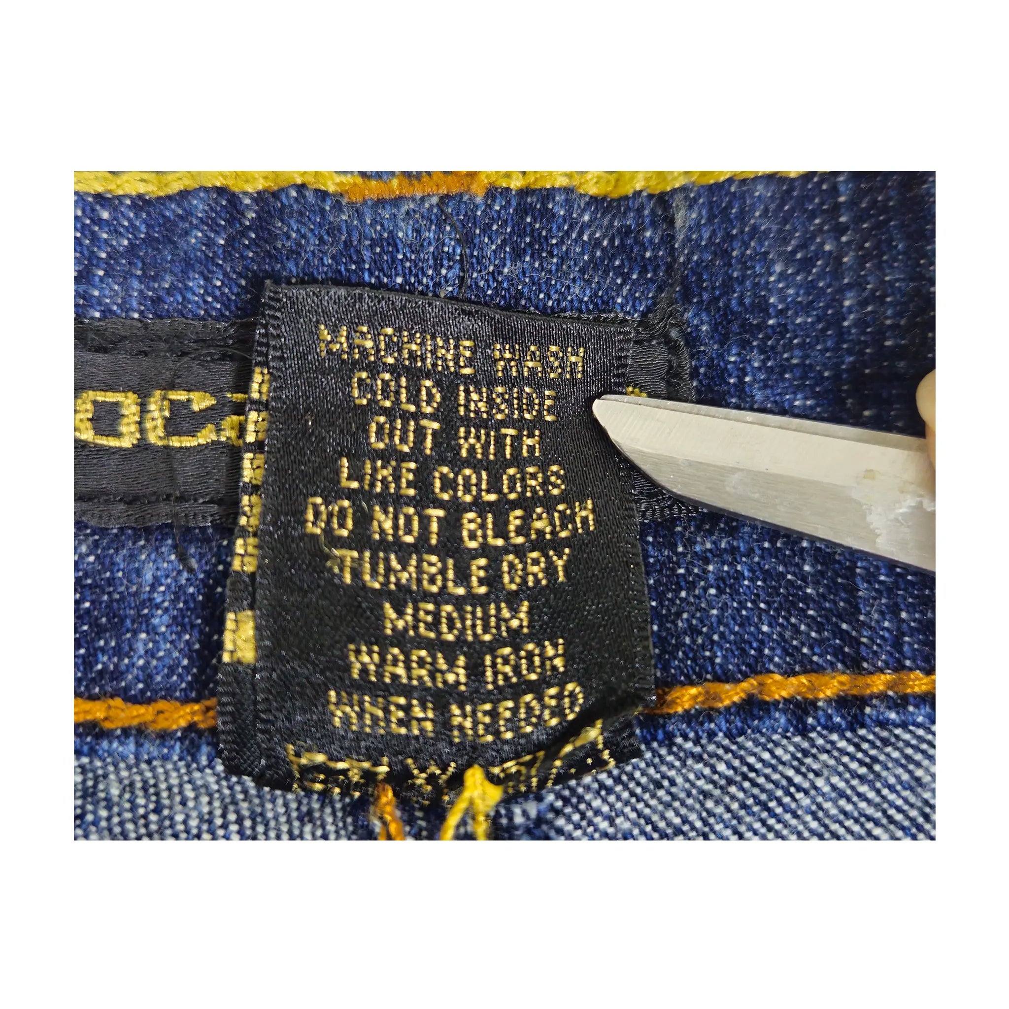 Vintage Y2K Rocawear Rainbow Monogram Embroidered Plus-Size Jeans